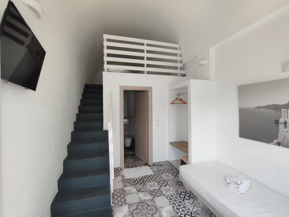 Ferienwohnung Fira Exo Katikies- Urban Fira Exterior foto